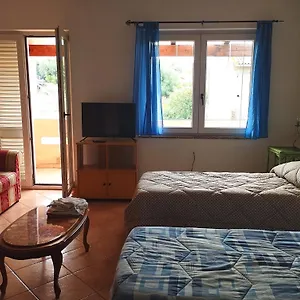 Petrarca Bed & Breakfast Siliqua